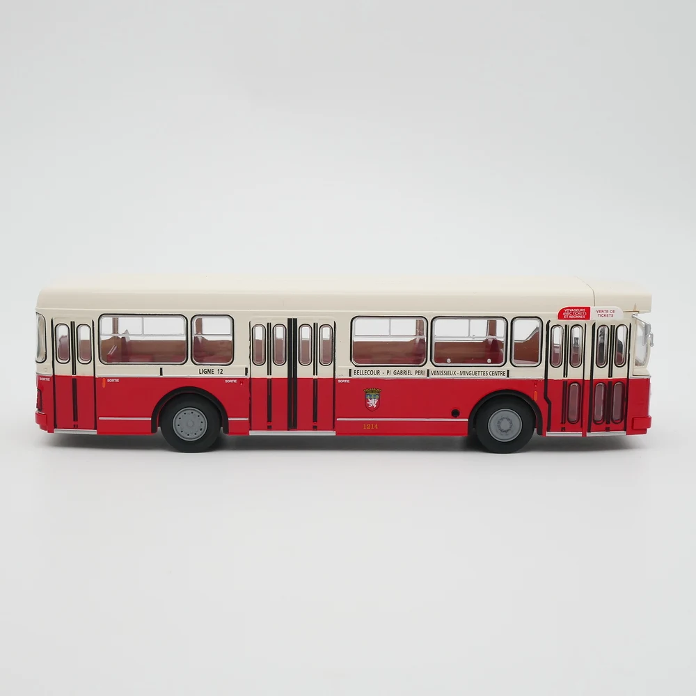 دييكاست Ixo 1:43 مقياس Berliet CM-U 1965 Berliet حافلة الفرنسية مدرب سيارة لعبة مجسمة هدية تذكارية عرض حلية