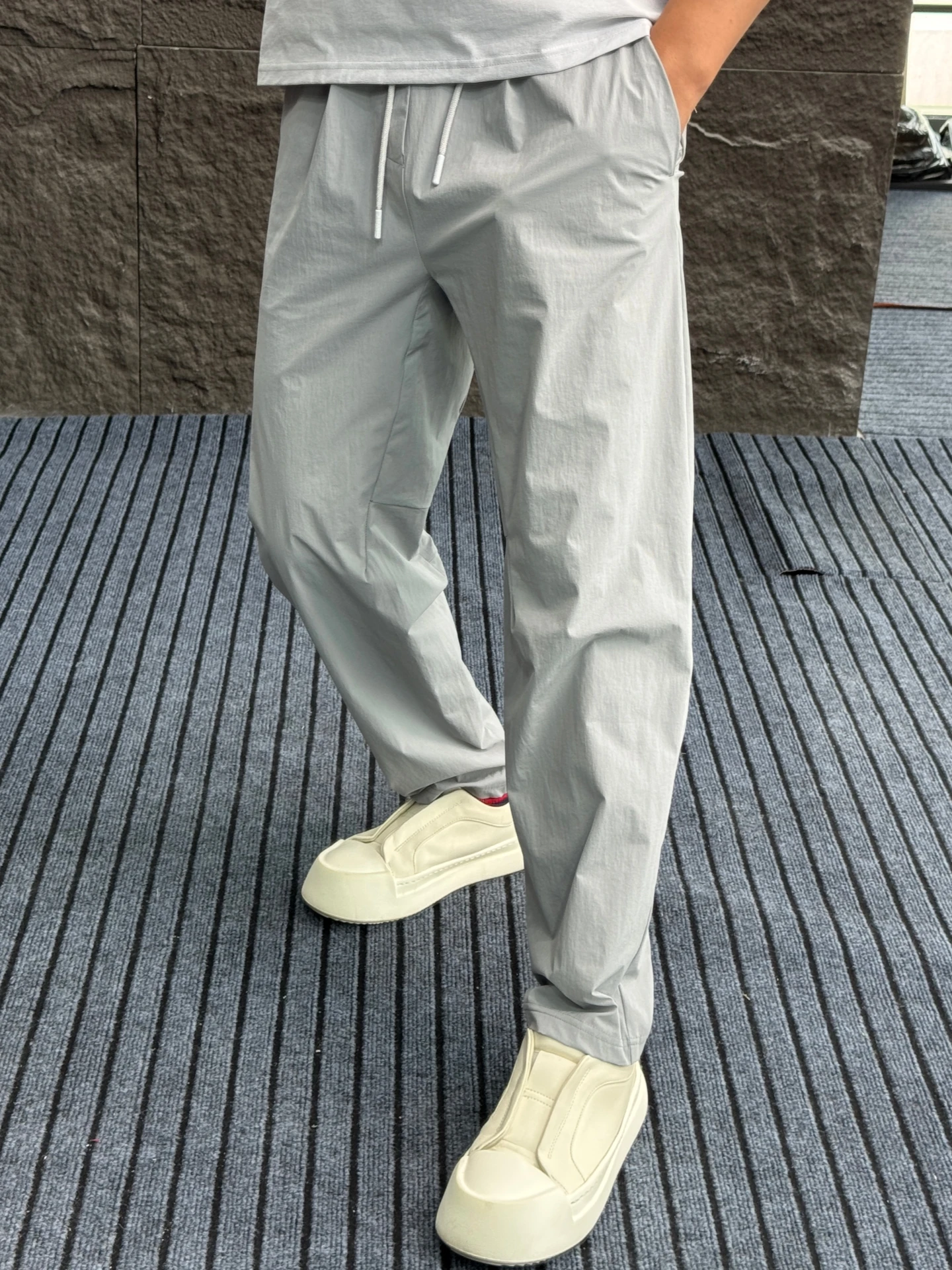 No image