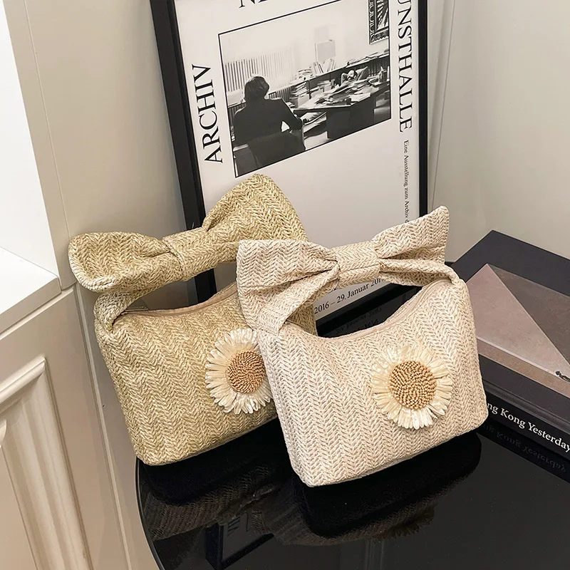 

New Trendy Girl Sun Flower Weaving Handbag Cute Weaving Bag Personalized Drawstring Handbag