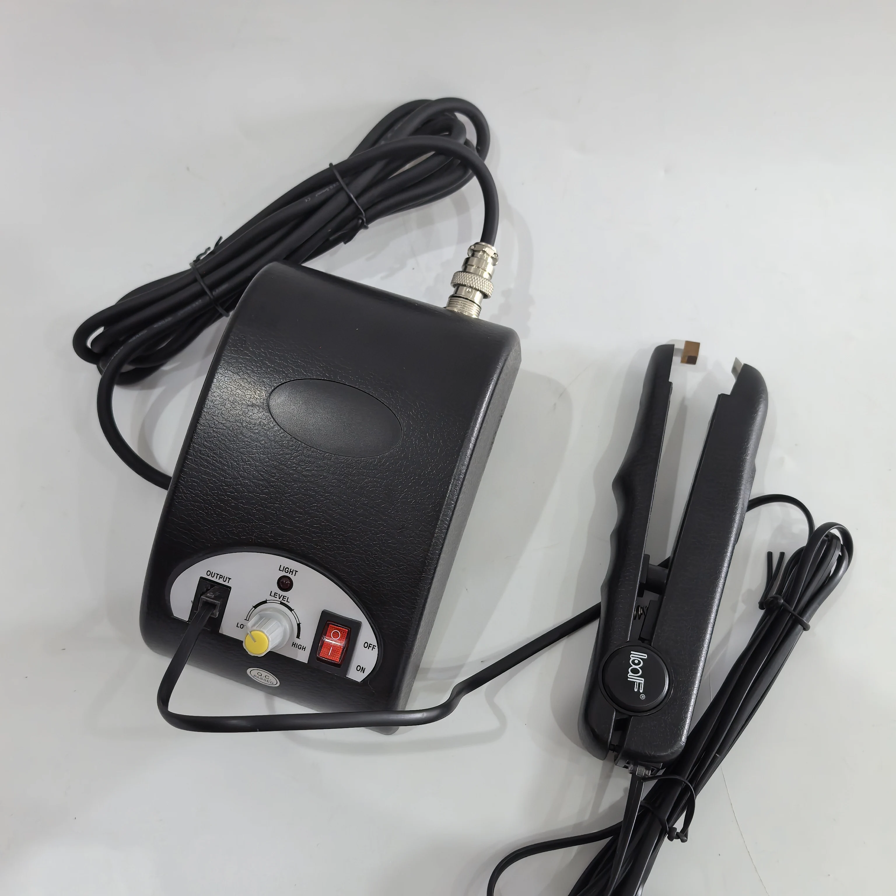 

Ultrasonic Plastic Welding Machine for Food Container Cake Box Clamshell Blister Packaging Handheld Clamp Spot Welder Sealer