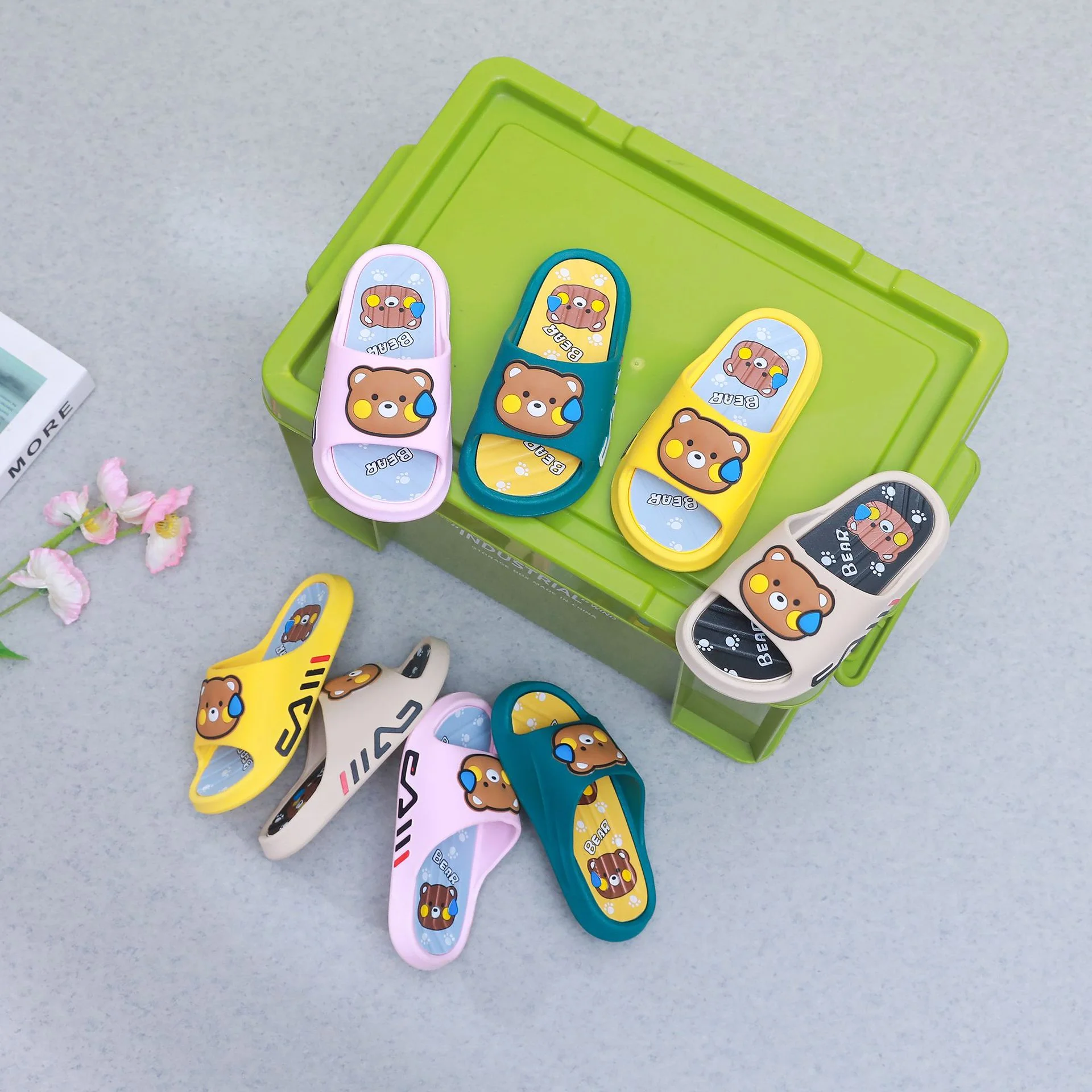 

Children's Slippers Indoor Bathroom Anti Slip Waterproof Bath Cartoon Slippers for Boys and Girls at Home Parent-Child Slippers