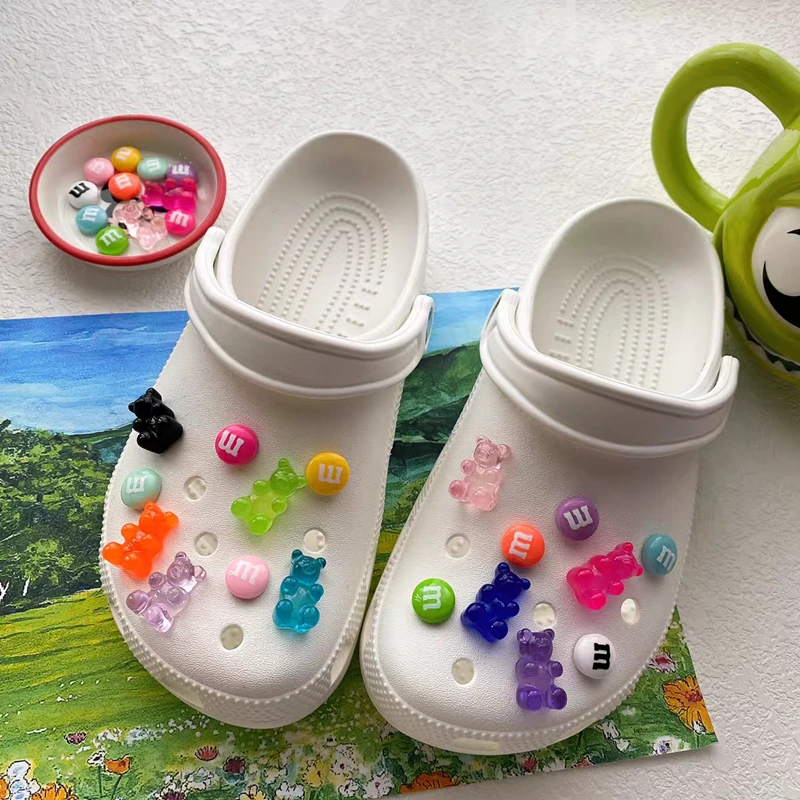 18 Pcs Gummy Bears Designer Hole Shoe Charms Set Fit Children Decorations For Shoes Ornaments Women Accessories Pins Wholesale