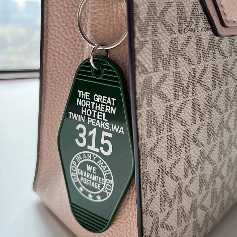 THE GREAT NORTHERN HOTEL TWIN PEAKS 315 KeyChain Keyring Tag Key Chains TV Show The Office Fans Funny Accessory Custom logo