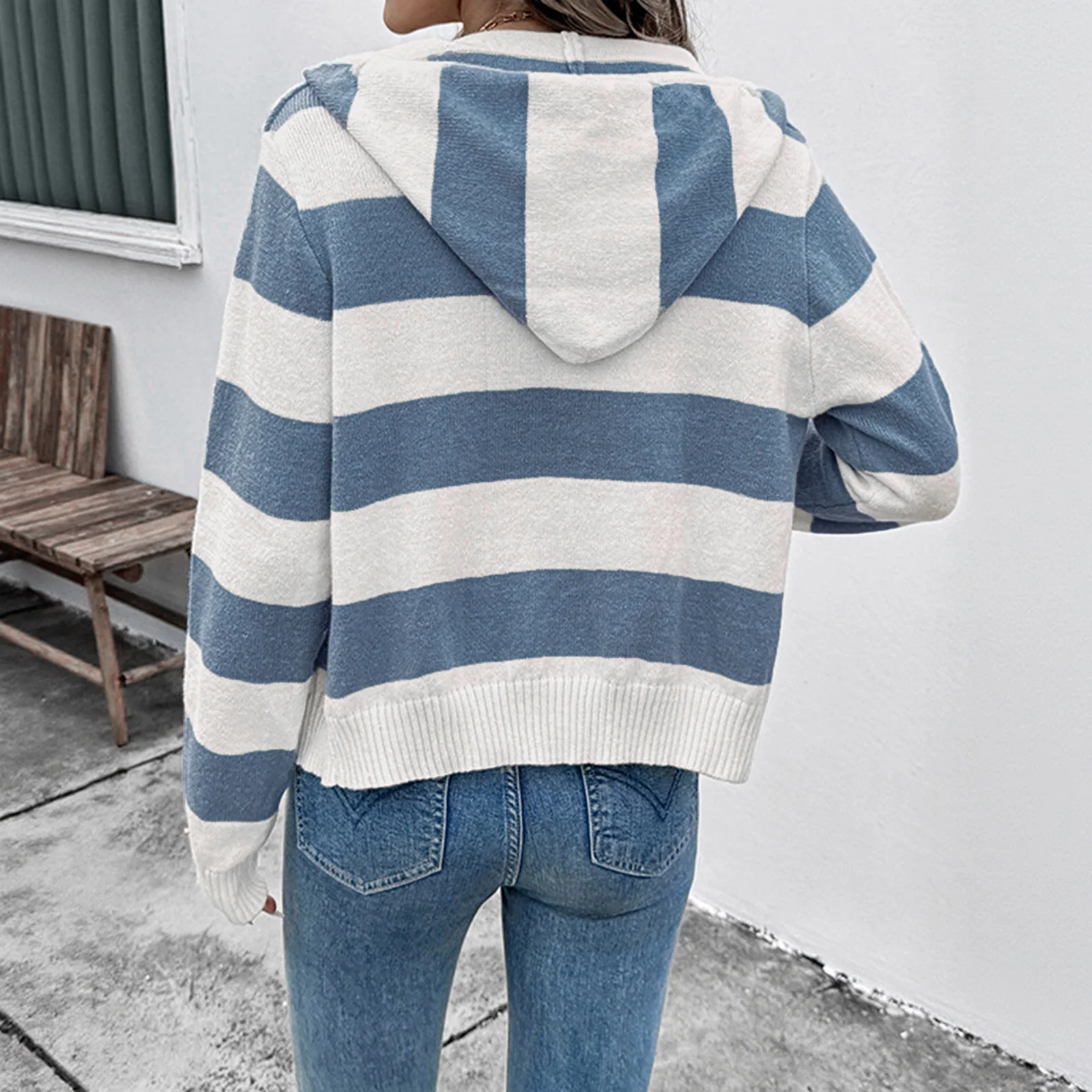 سترة نسائية مرقعة بغطاء للرأس سترة أنيقة مخططة مضلعة وأكمام طويلة سترة متماسكة لخريف وشتاء