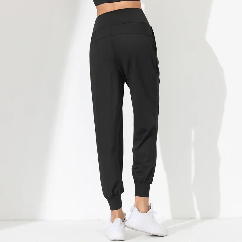 Female Yoga Pants Loose Slim Quick-Dry Yoga Pants Pleated Hem Bound Running Fitness Capris Pockets Jogging Pants Woman