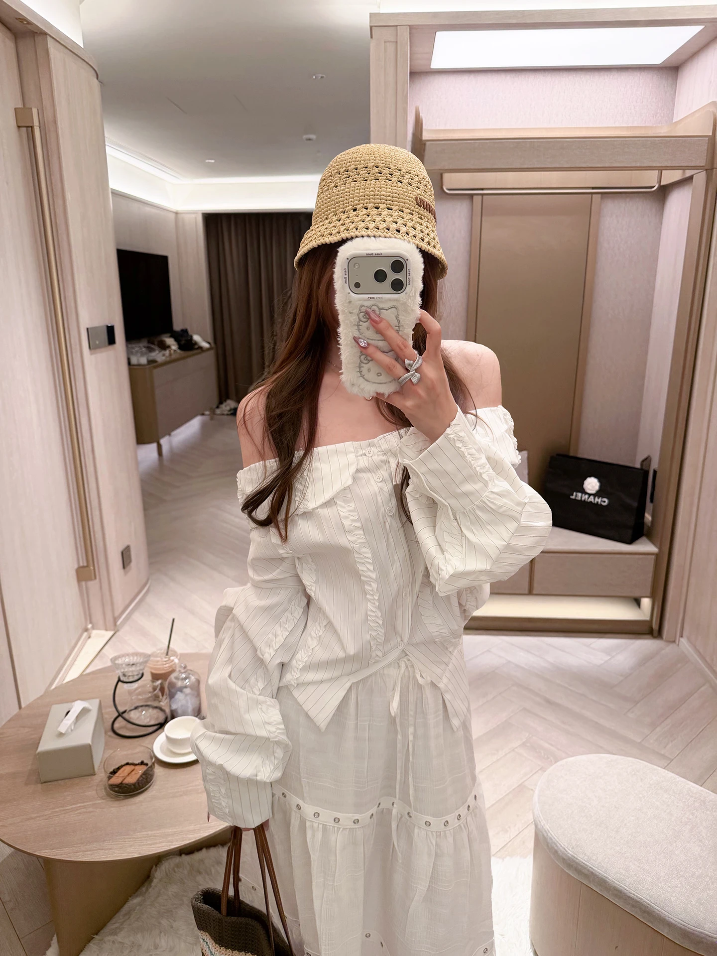 

XinDaily Chic Striped Shirt One Shoulder Wooden Design Cool Black White Original Design Waist Cinched Polyester Fiber Lo...