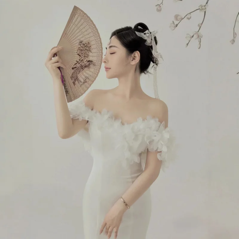 

2025New French Romantic Fairy Style Floral Elegant Off-Shoulder Mermaid Bridal Gown with Train