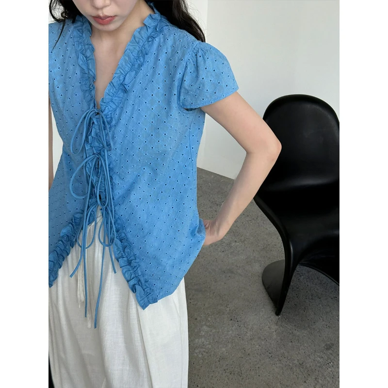 الفرنسية الحلو الفطريات حافة الخامس الرقبة قصيرة الأكمام المرأة الصيف جديد جوفاء مطرزة حزام قميص أنيق عصري مريح