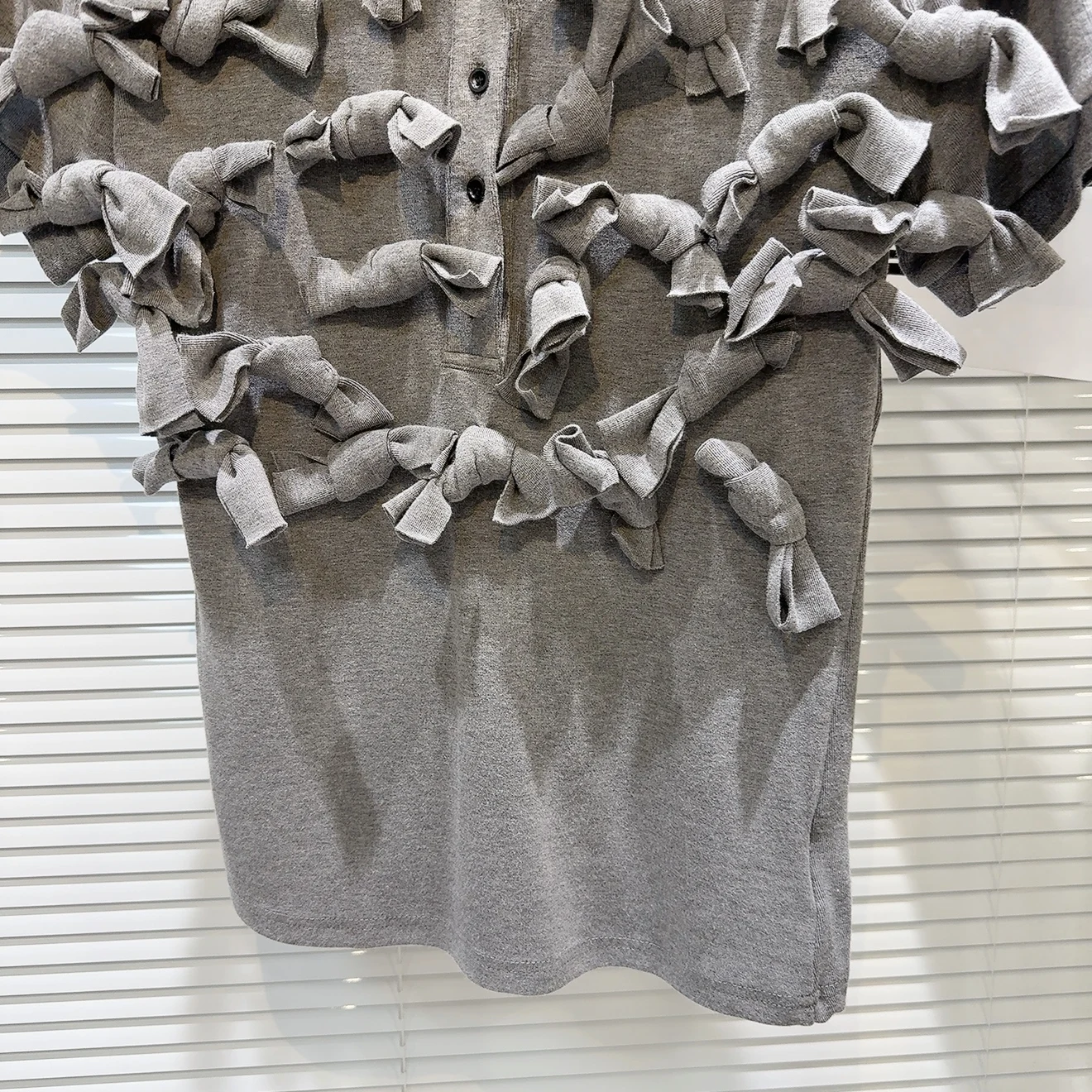 トレンディな結び目装飾のピュアカラー、またはSve、またはT-irt、女性用カジュアル、夏用吸汗性コットントップ