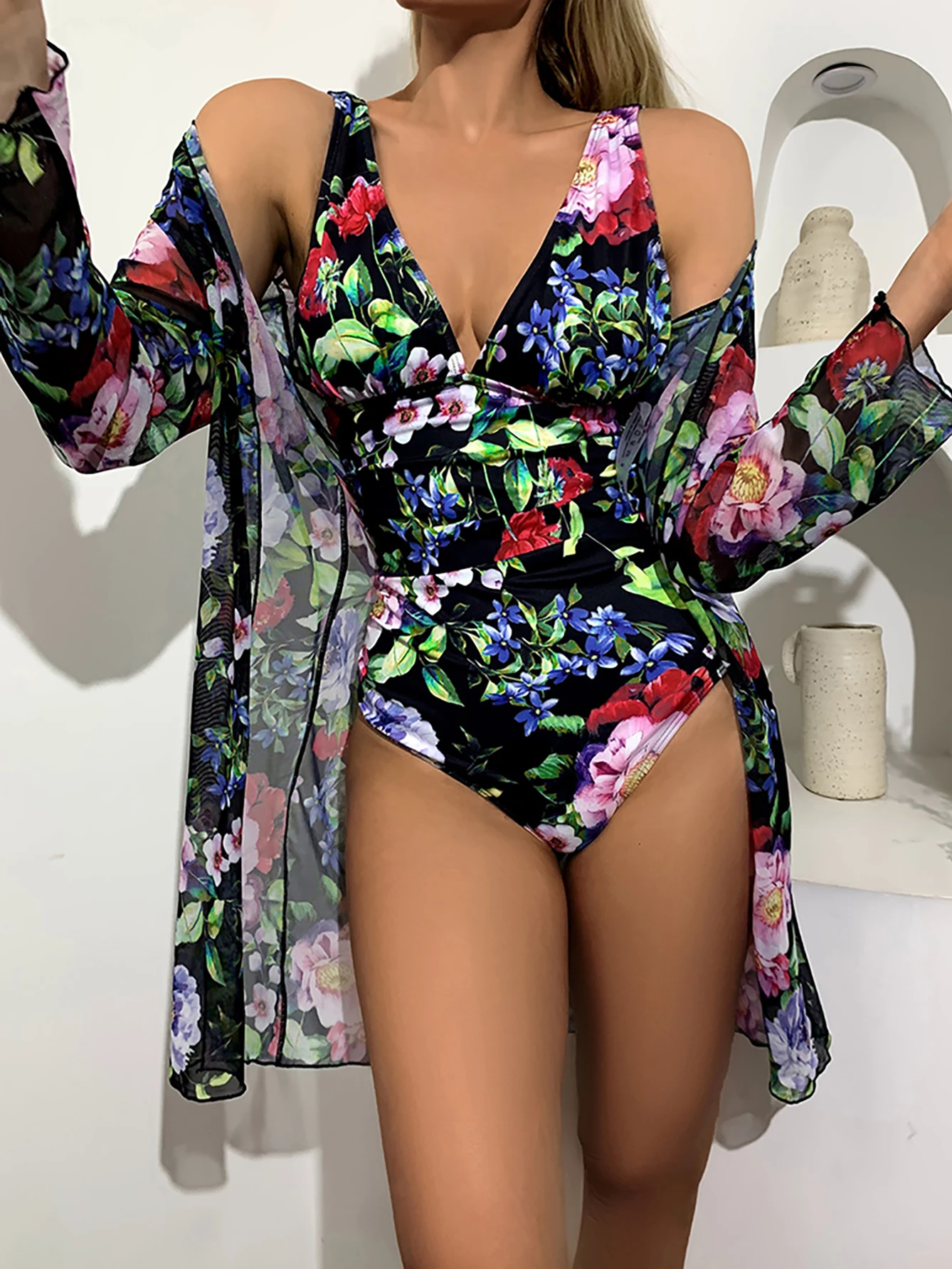 Sexy Swimwear Women`s Deep V One Piece Swimsuit 2023 New Female Bathing Suit Woman Bodysuit Swimming for Beach Wear Monokini