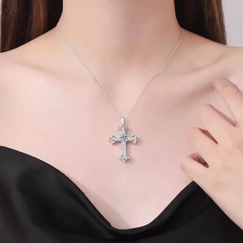 

Diamond Cross Pendants Sweet Cool Niche Design Trendy Versatile Sparkling Diamond Choker Necklace for Women