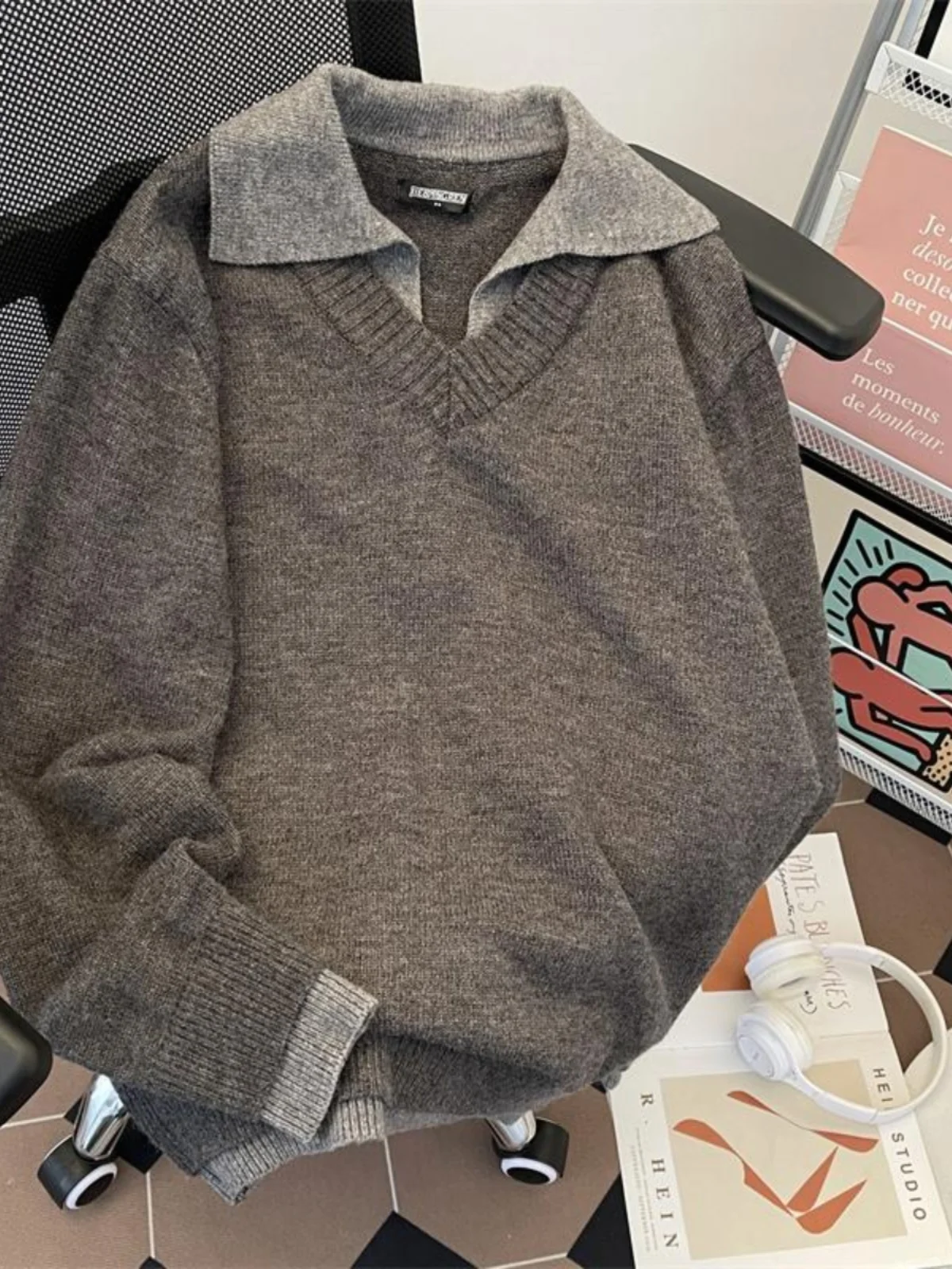 2025 Autumn Winter New American Retro Men's Gray Apricot Fake Two-Piece V-Neck Turn-Down Collar Long Sleeve Casual Knit Sweater