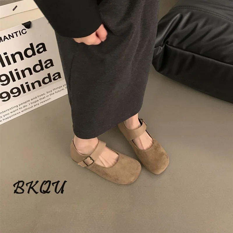 BKQU Vintage Abrasive Leather One-line Button Mary Jane Shoes Flat Shoes 2024 Spring and Autumn New Soft Bottom Round Head Women