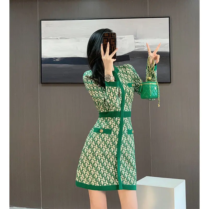 2022 New Autumn Fashion Major Suit Printing Knitting Knitting Long Sleeve Dresses Ladies Temperament Temperament Slim Mini Dress