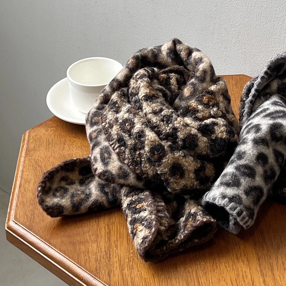 2024 Women Winter Warm Scarves  Leopard Print Vintage Women Knitted Scarf Female Scarves