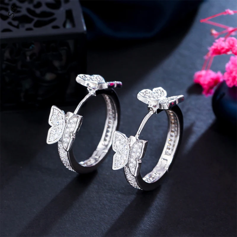 

South Korea Small Butterfly Diamond Earrings Zircon Gems Female Charms Ear-hoop Accessories Sweet Temperament Fragrant Wind