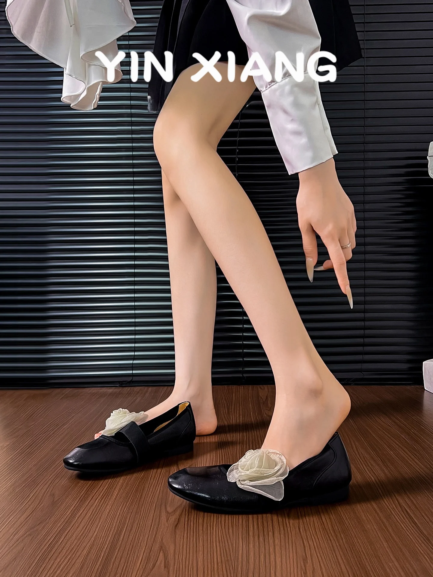 Sheepskin Version Mary Janes Flat Bottom Flower Ballet Shoes Women's 2026 New Style Single Strap Spring Fashion Loafers