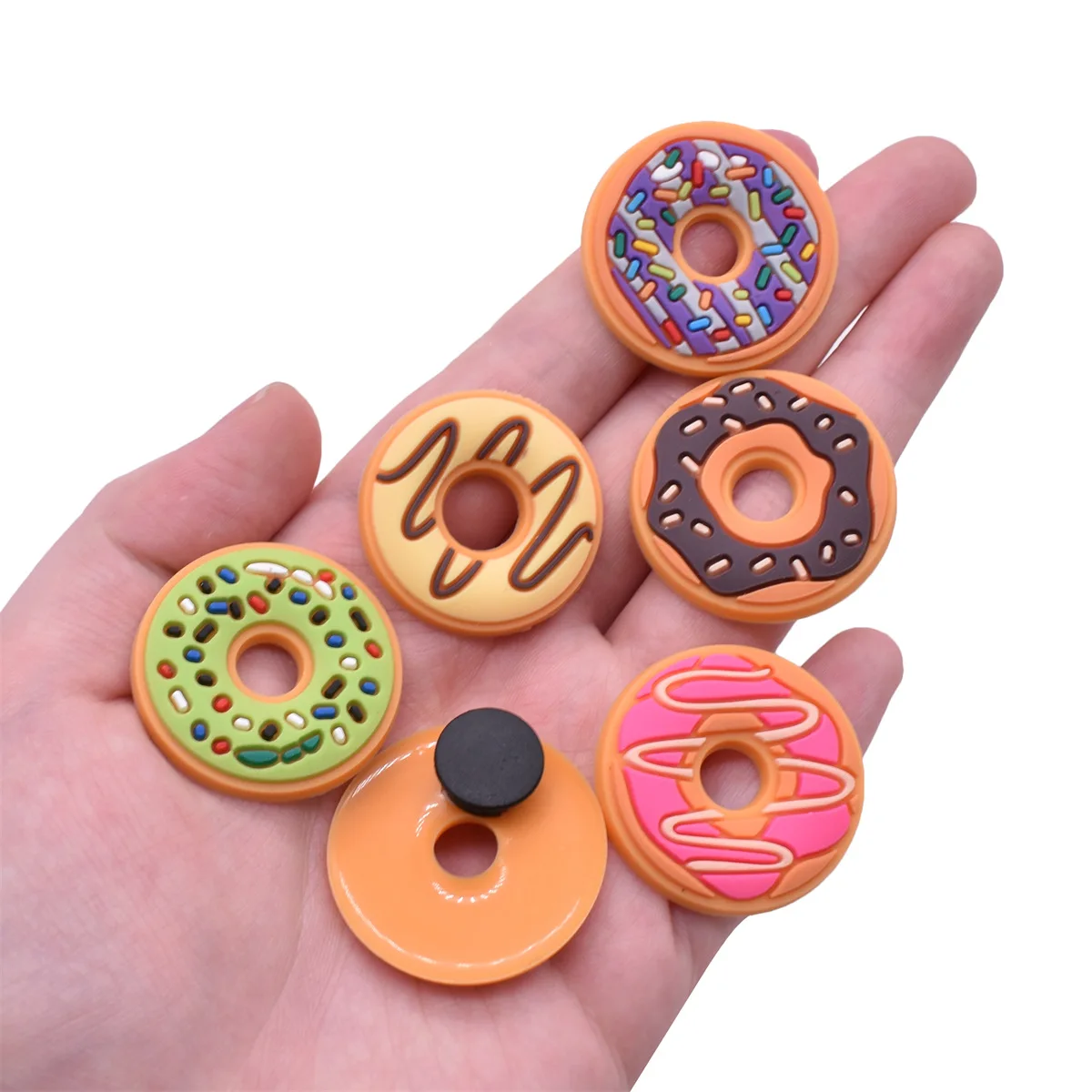 Donut series รองเท้า Charms อุปกรณ์เสริมอาหารตกแต่ง Pins สําหรับผู้หญิงผู้ชายของขวัญ Clog Buckle อุปกรณ์เสริม Fit สายรัดข้อมือของขวัญ