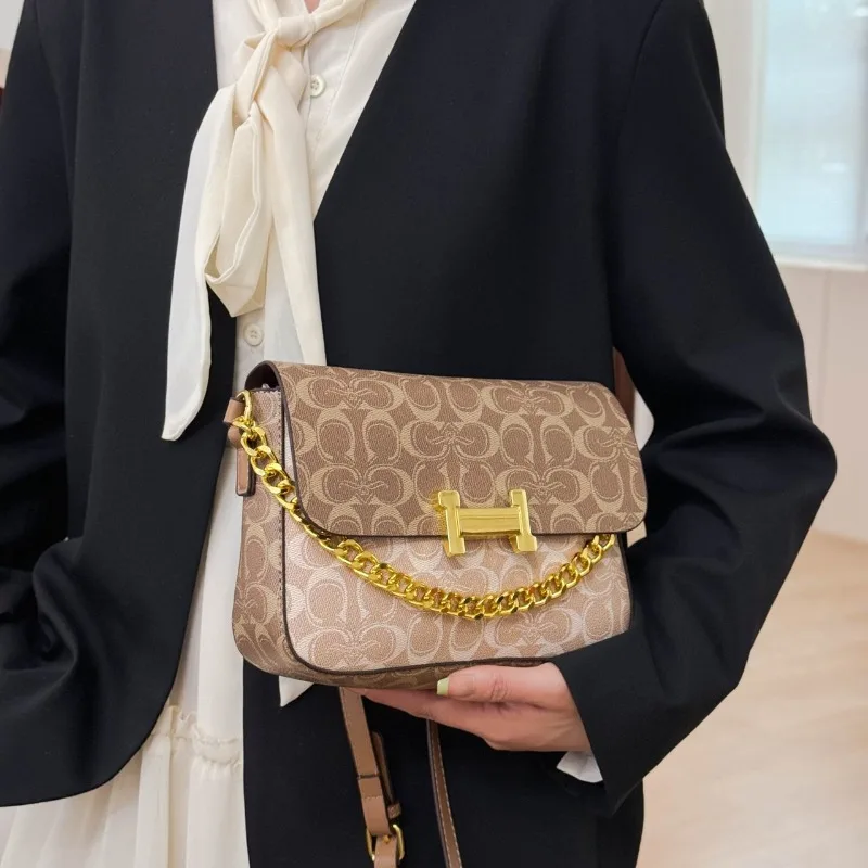 

Social Event Frame Purse Women Multifunctional Shoulder Bag Elegant Appearance