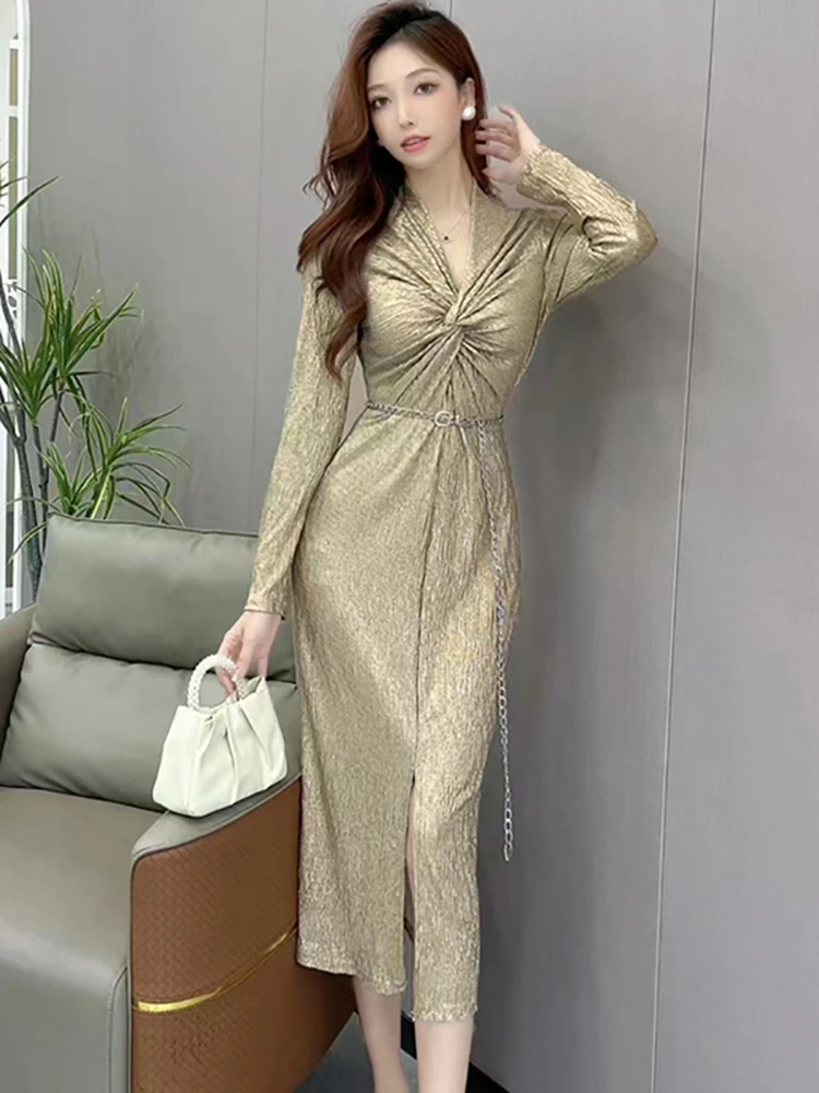 الخريف الشتاء الأسود مطوي Bodycon فستان بفتحة عنق على شكل v المرأة طويلة الأكمام سلسلة ضمادة فستان 2025 الكورية خمر فستان سهرة فاخر #2