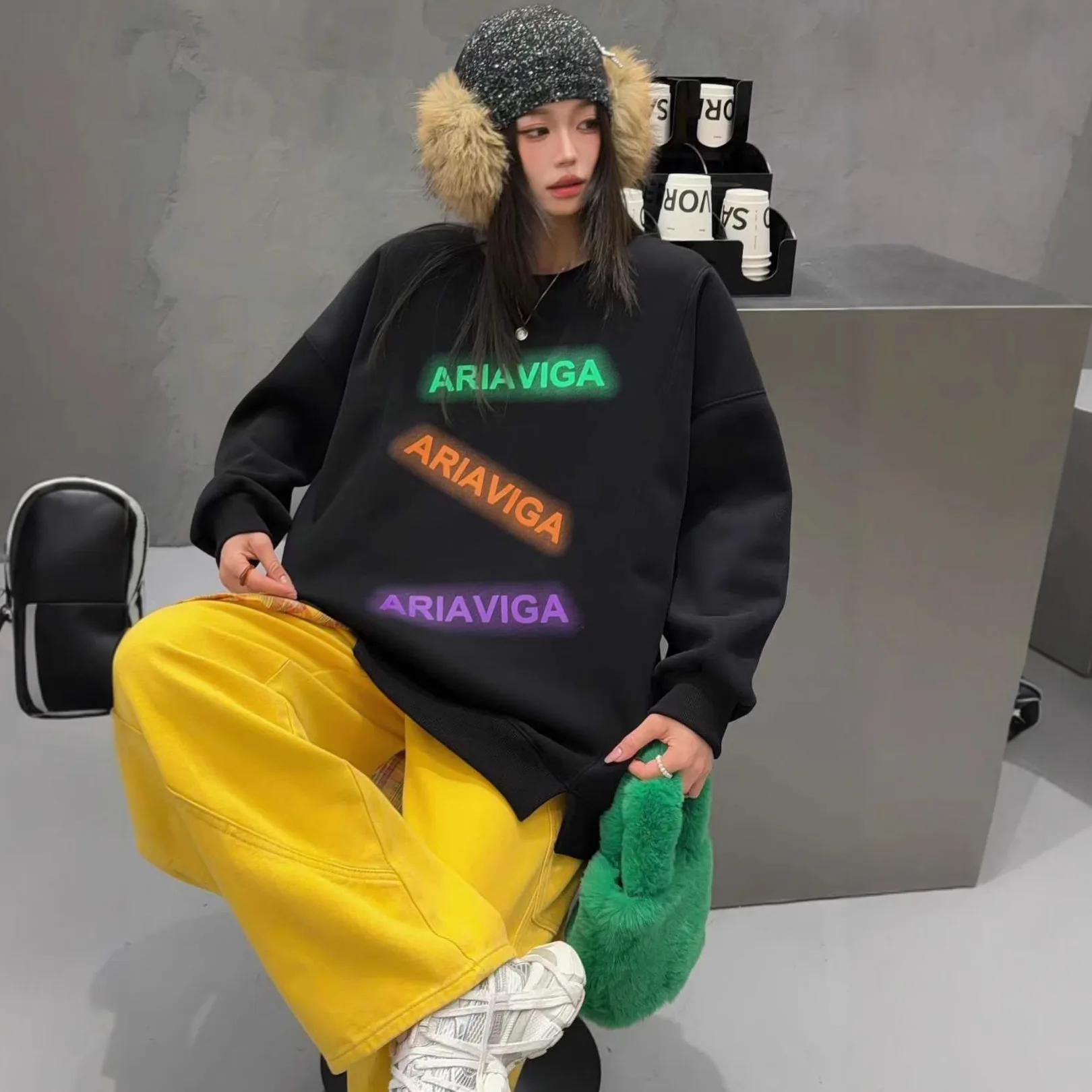 European Fashion Cartoon Backpack Bear Long Sleeve Fleece Warm Sweatshirt for Women Autumn Winter New Loose Age-Reducing Top