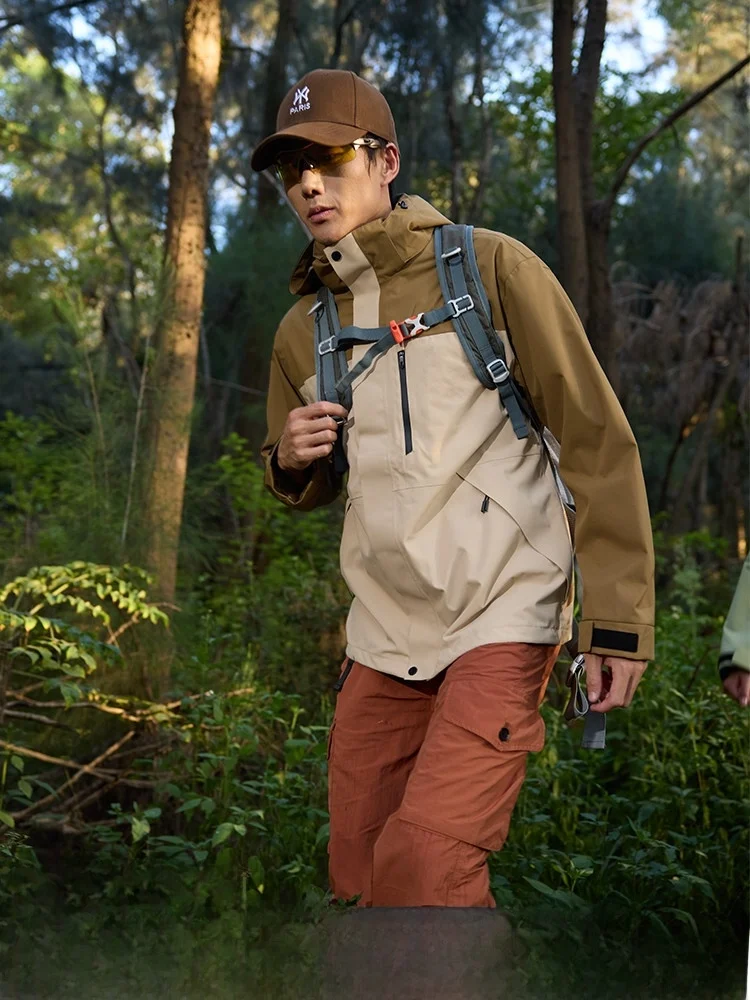 

Detachable Inner Waterproof Outdoor Tee-in-One Men's And Women's Outdoor Jaet Stand Fit Long Sve Zipper Closure