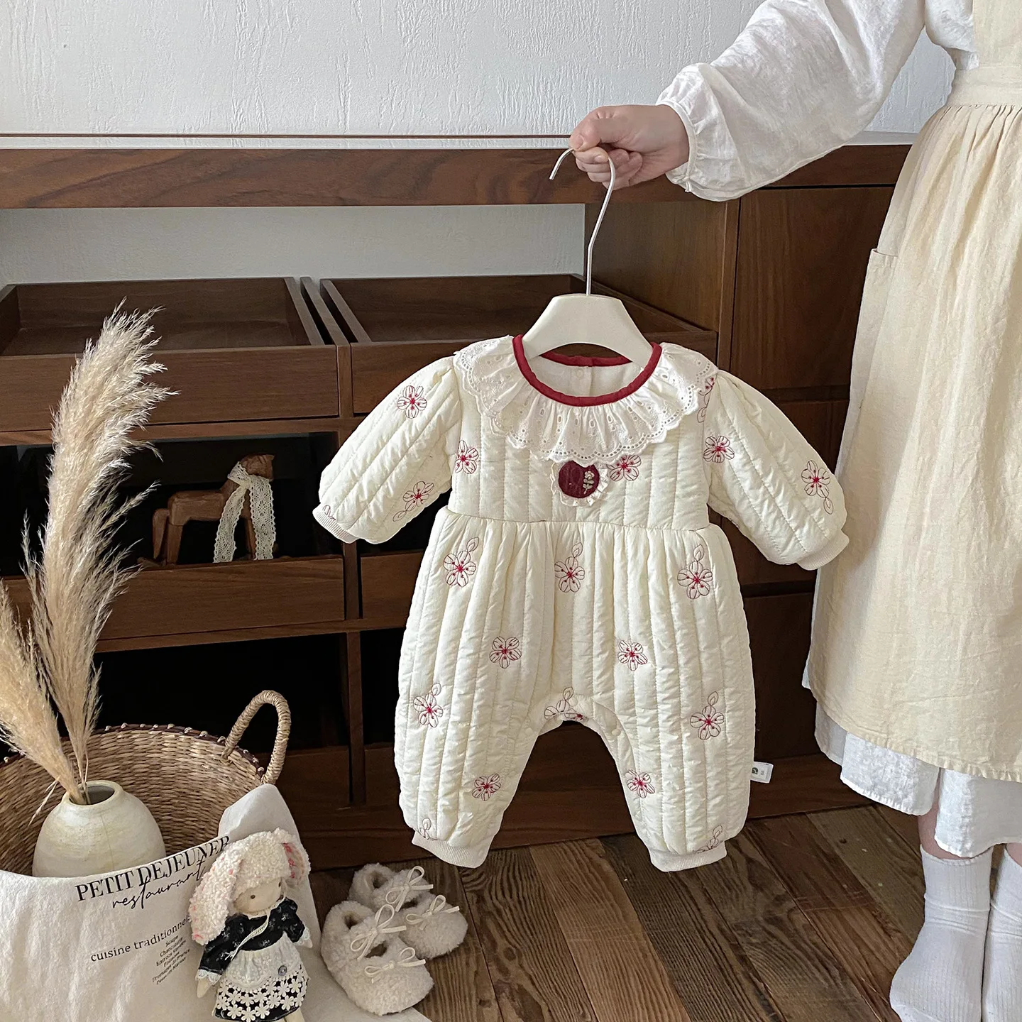 

Children 1-3Y Girls Rompers Winter 2025 Lace Thicken Warm Kids Baby Girls Overalls Add Fleece Toddler Girls Jumpsuits Bodysuits