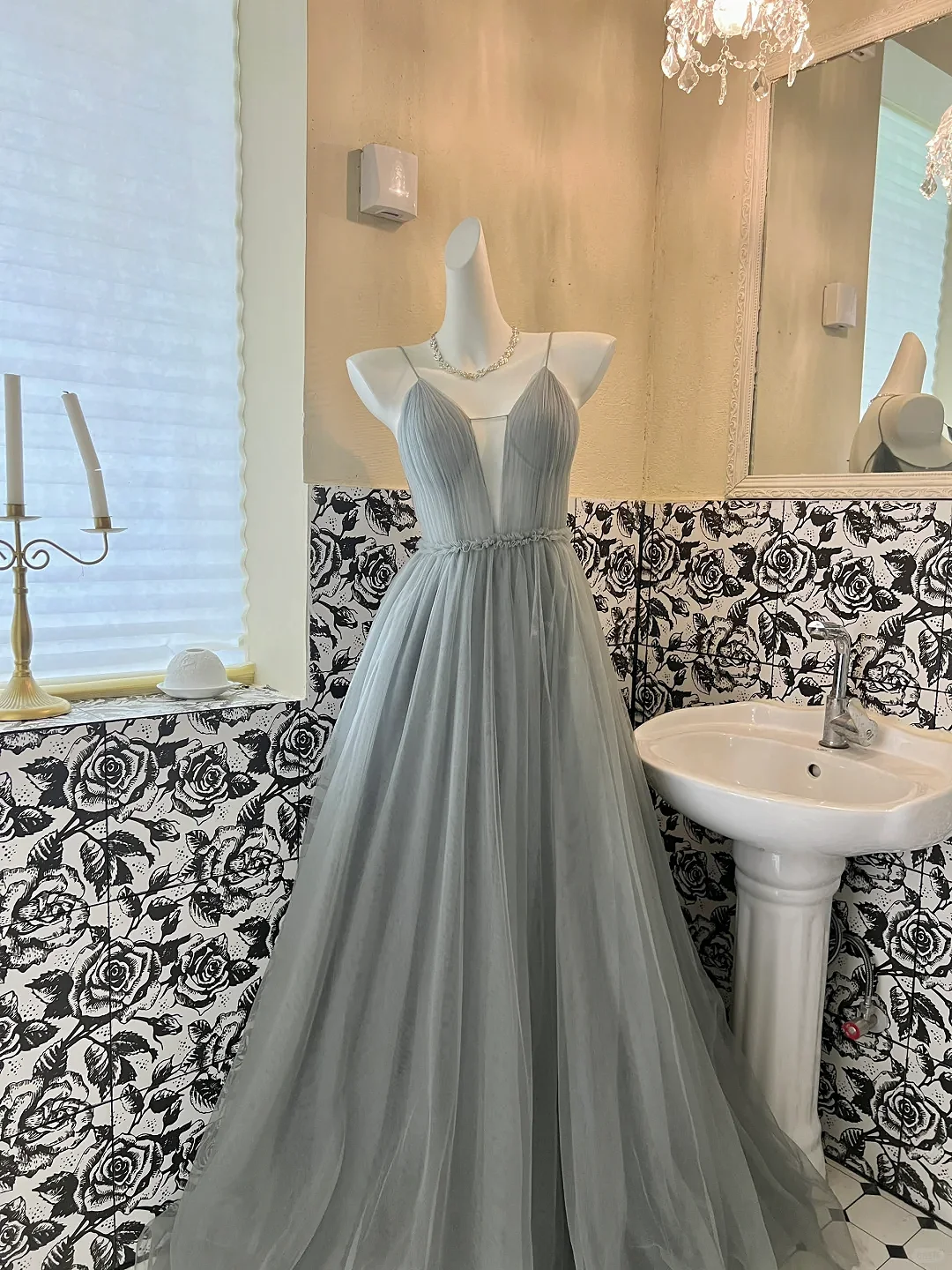 Gray-blue Suspenders Prom Dress Spaghetti Sexy V-Neck Backless Sleeveless Tulle Wedding Bridesmaid Celebrity Evening Gowns ﻿New