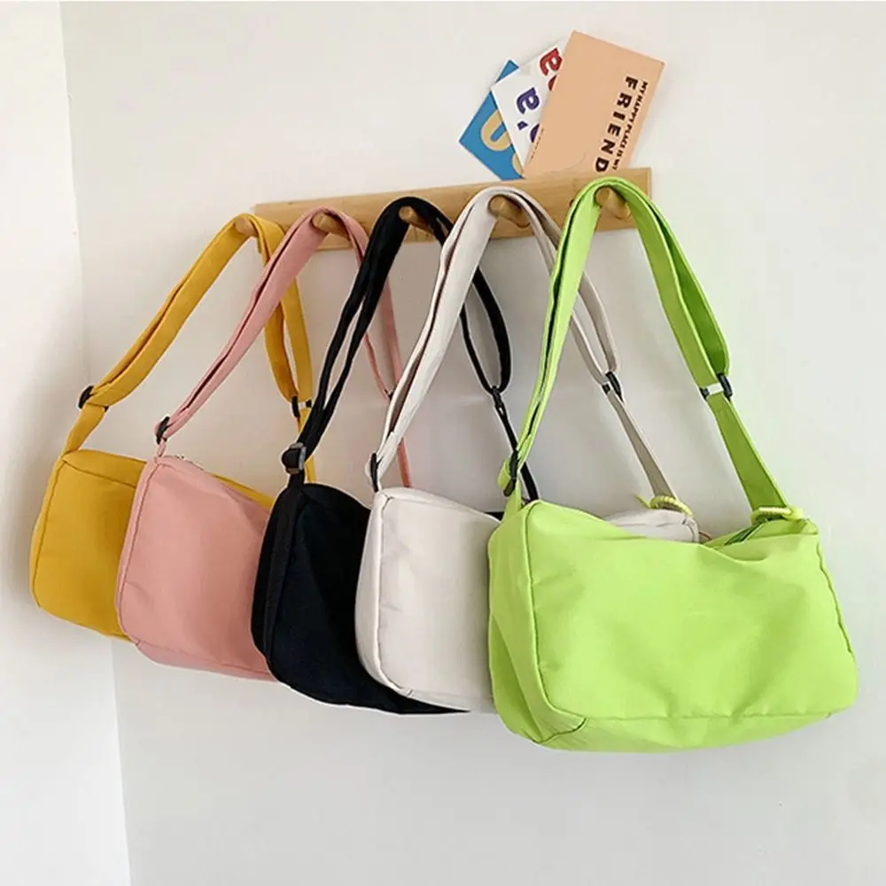 Leisure Large Capacity Messenger Bag Canvas Solid Color Shoulder Bag Underarm Bag Girls