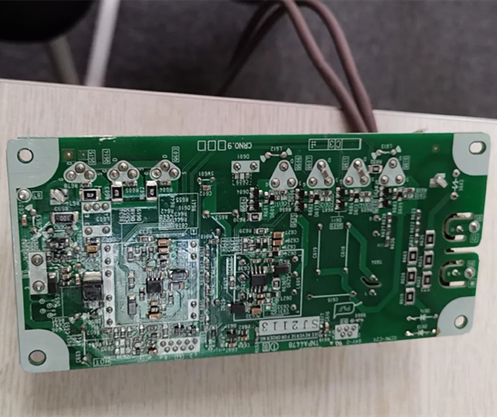 

Плата балласта/драйвера лампы проектора TNPA4478 для PT-D12000 PT-DZ12000 PT-DZ12000E