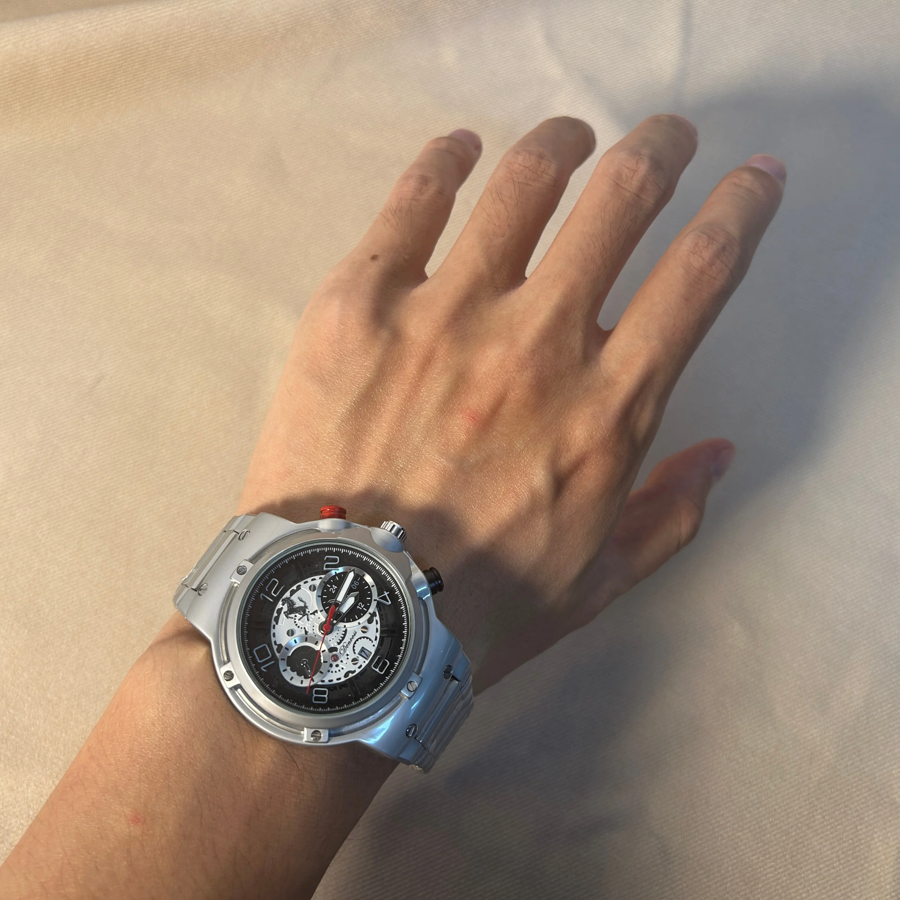 

1 шт. модные мужские часы Big Bang, мощный модный ремешок из сплава с полым циферблатом, кварцевые часы