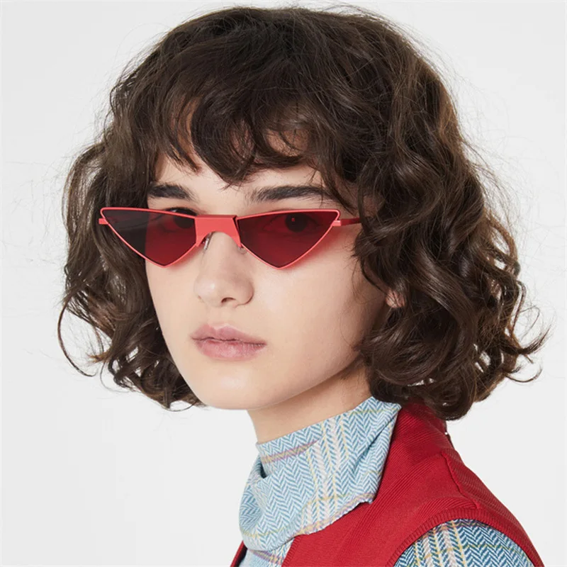 

New fashion triangle sunglasses personalised pointed cat-eye sunglasses Stage fashion performance must have Outdoor excursion