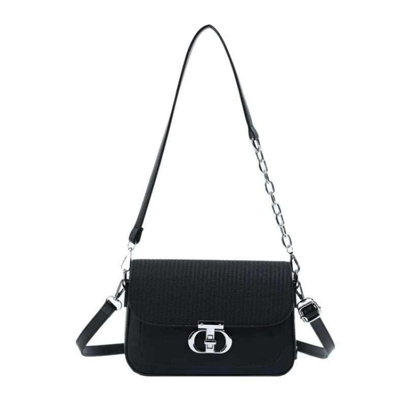 

High-End Ladies Tote Bag Made Of Fine Leather Featuring High-End Famous Commuter Look