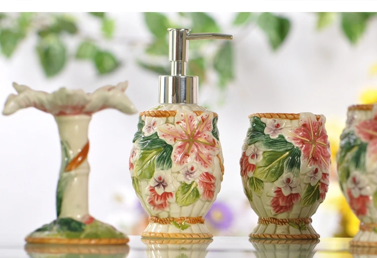 European ceramic sanitary ware 5 pieces Lily lotion bottle bathroom set toothbrush holder decoration accessories