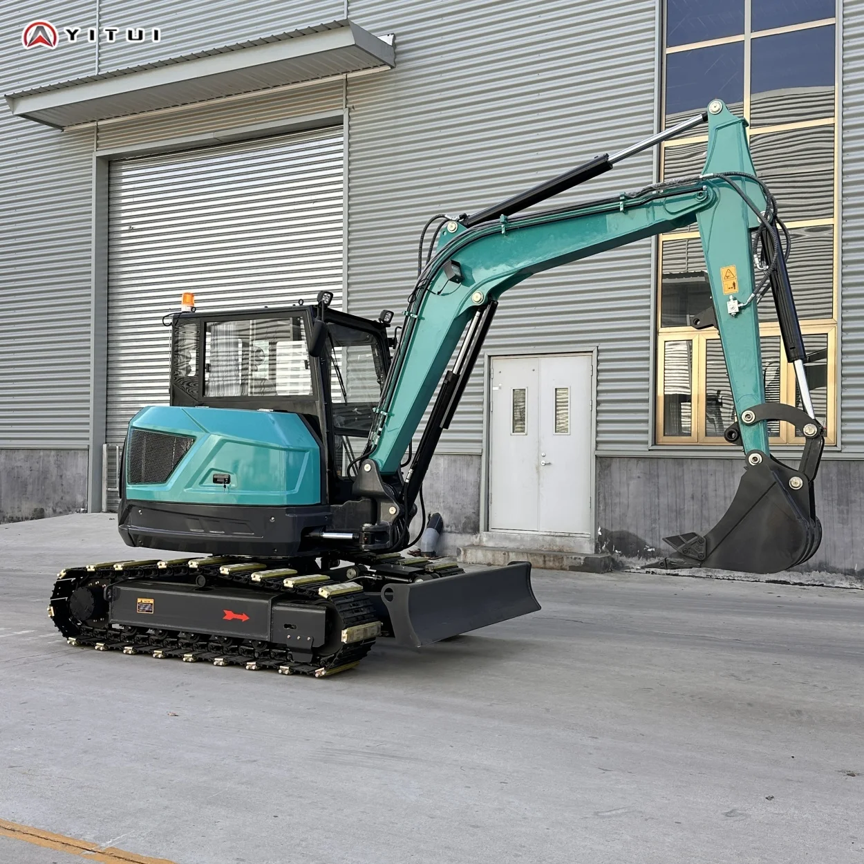 Motore Kubota Mini escavatore da 6 tonnellate Ce Epa Euro 5 Mini escavatore cingolato Cabina multifunzionale personalizzata per consegna rapida