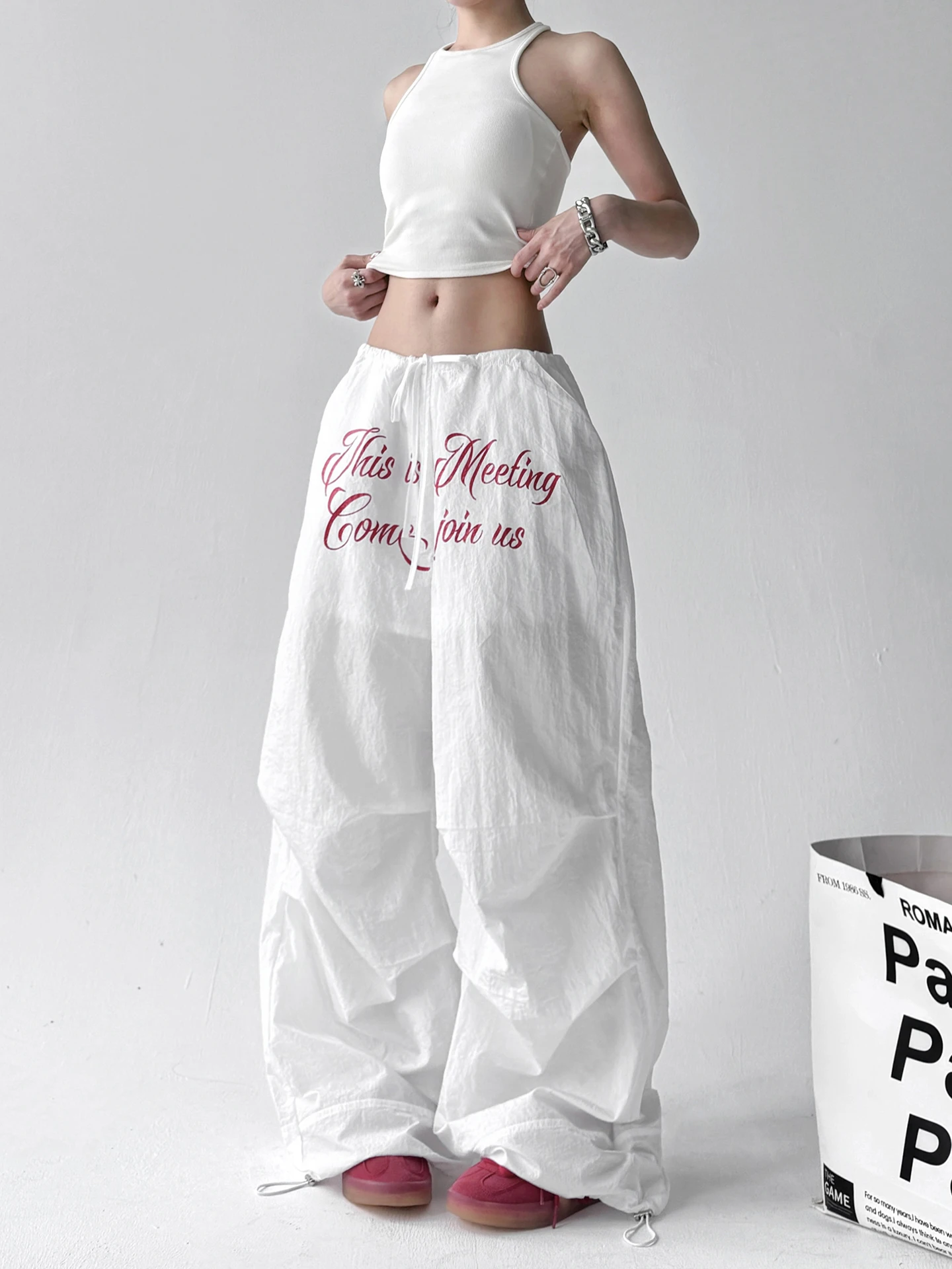 2025 Pantaloni casual larghi da donna nuovi Pantaloni sottili a gamba larga lunghi fino al pavimento Faionable Versatile Fibra di poliestere a vita alta