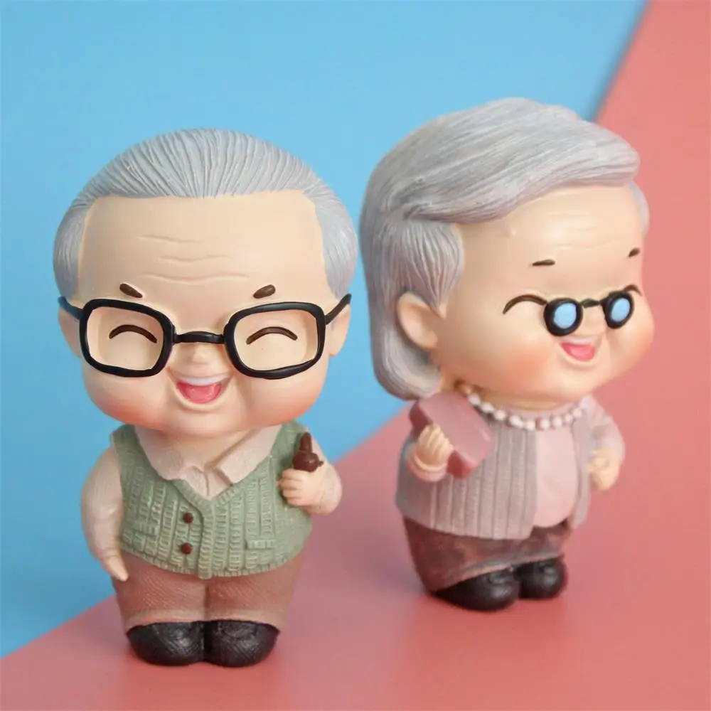 Grandpa Grandma Cake Toppers Decor Resin Car Ornaments Miniature Figurine Character Christmas Crafts Gifts Bake Decoration Cute