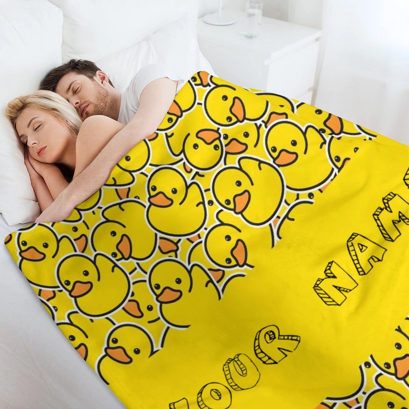 Custom Name Soft & Cozy Fleece Throw Blanket - Cute Yellow Duck Design,Perfect for All Seasons-Ideal for Bed,Sofa,Car,Home Decor