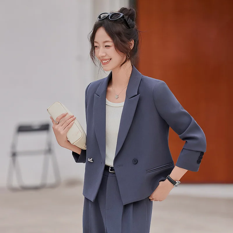 Women's professional suit, new autumn collection2025New high-end short-length long-sleeve blazer for petite individuals