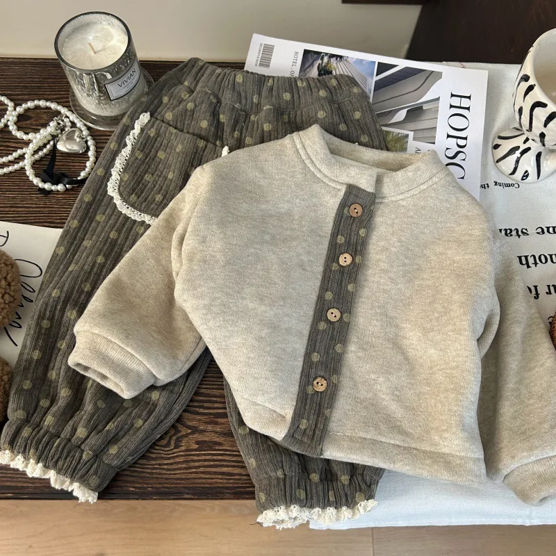

Children's Clothing2025New Autumn and Winter Girls' Knitted Sweatshirt Cardigan Children's Western Style Floral Lantern Pants Tw