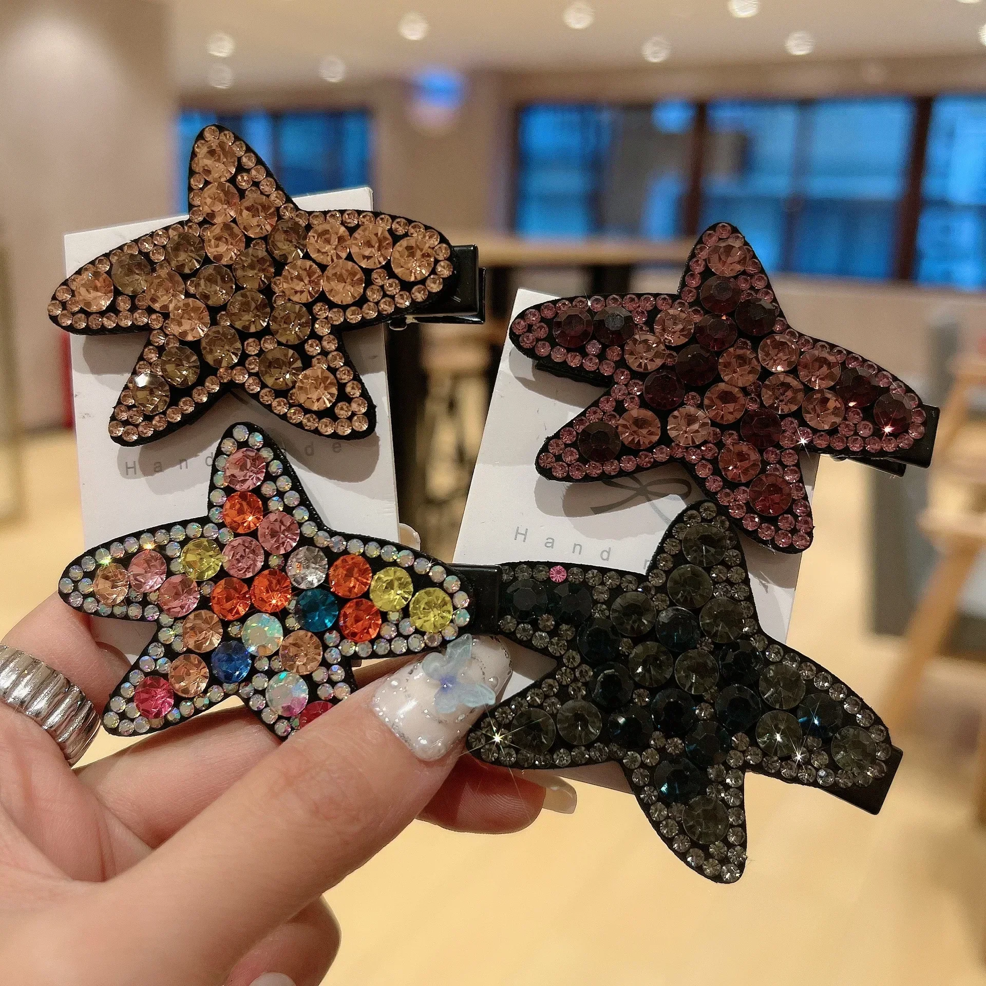 

Sweet and Cute Star Hair Clip Advanced Full Diamond Hair Clip Back Spoon Versatile Broken Hair Clip for Women