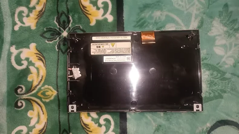 display-a-cristalli-liquidi-lta070b1k3a-da-7-pollici