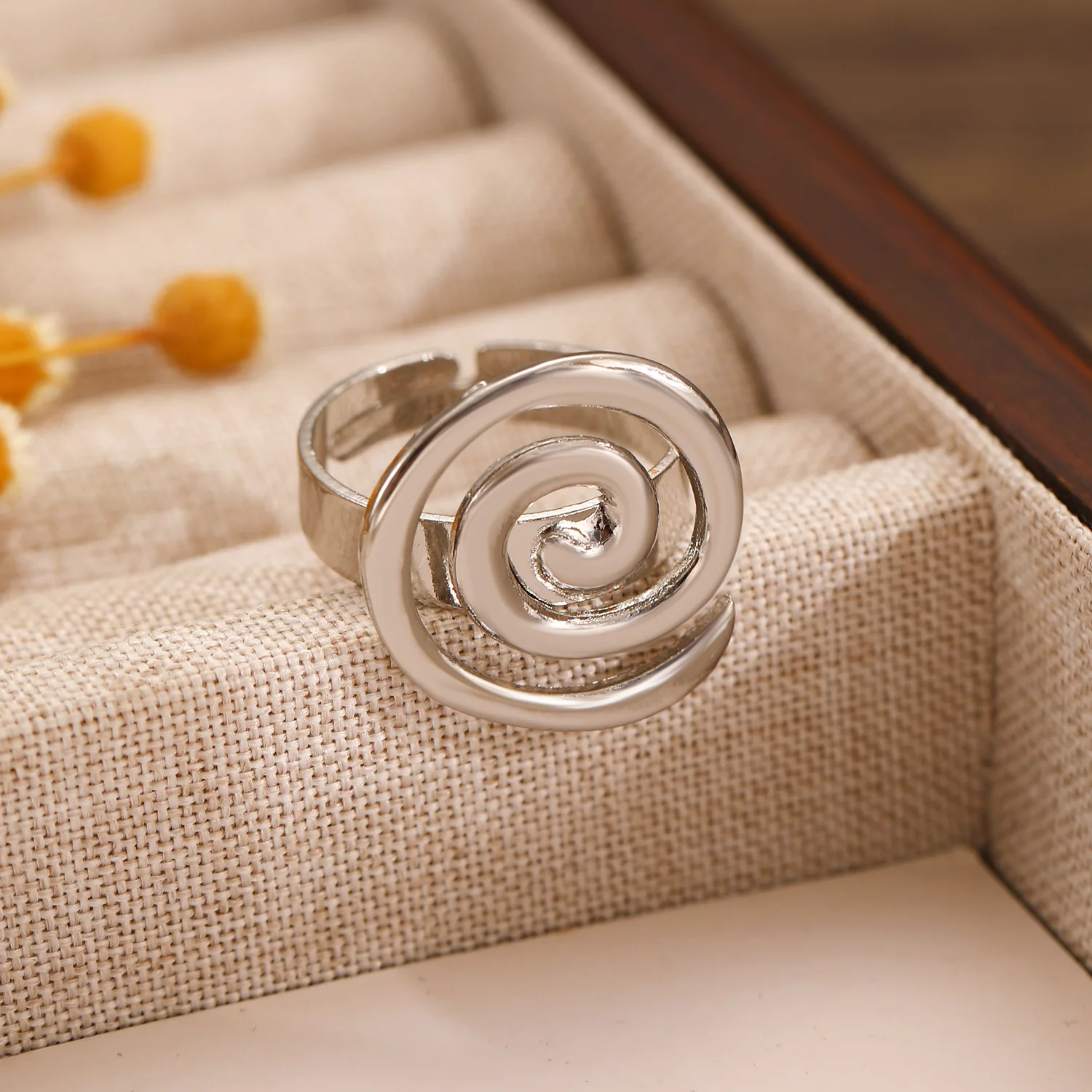 Minimalist Opening Vortex Ring for Women Stainless Steel Jewelry 18 K Metal Geometric Circle Rings Trendy Party Gift Waterproof