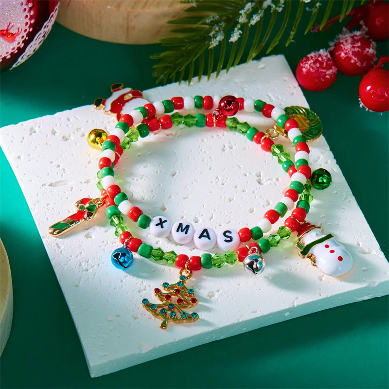 Bracelet de perles de riz multicolores de Noël pour femmes, pendentif père Noël mignon, arbre de Noël, bracelets de bonhomme de neige, bijoux de fête de navire de chia