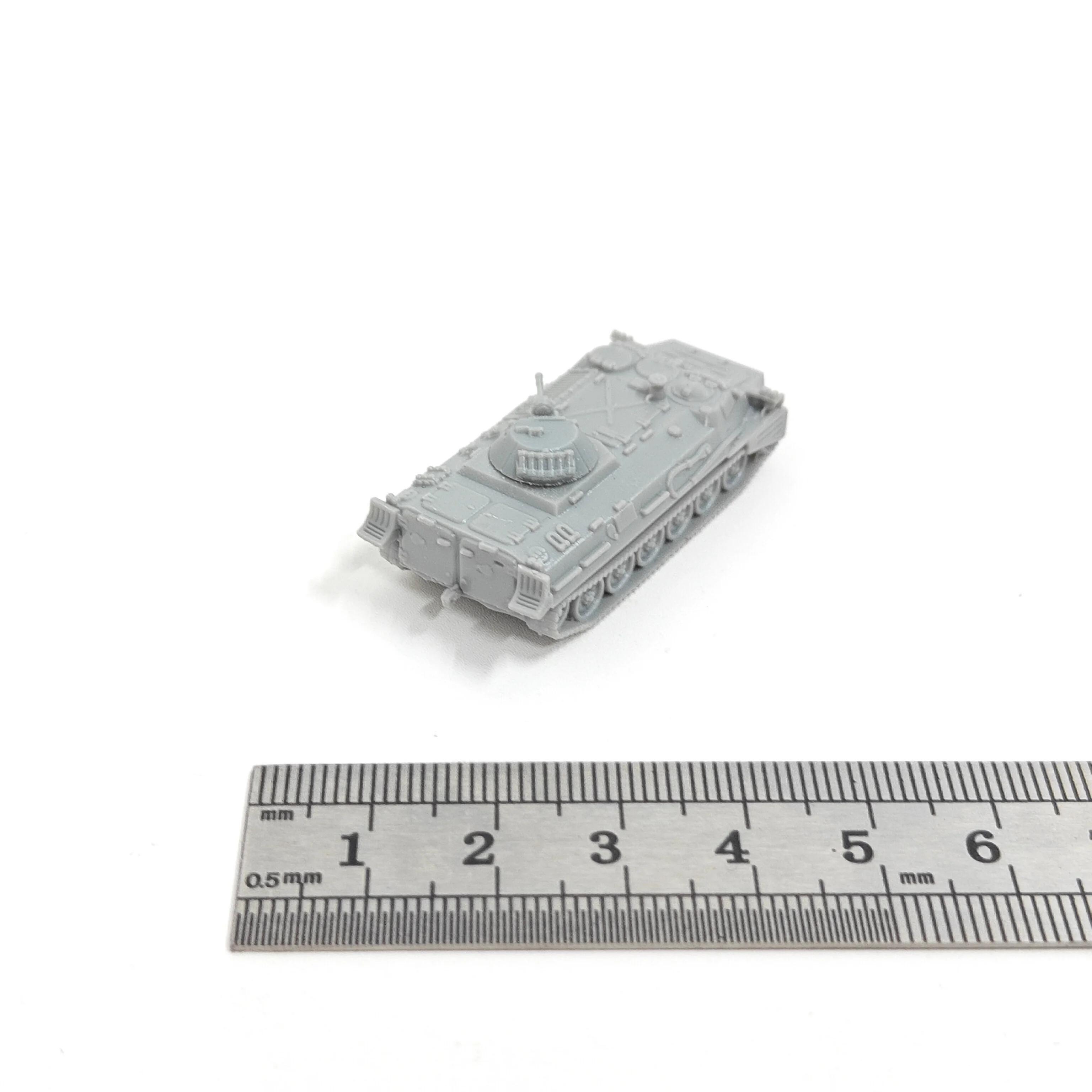 1/144 Scale MT-LB 6MA รถหุ้มเกราะชุดโมเดล