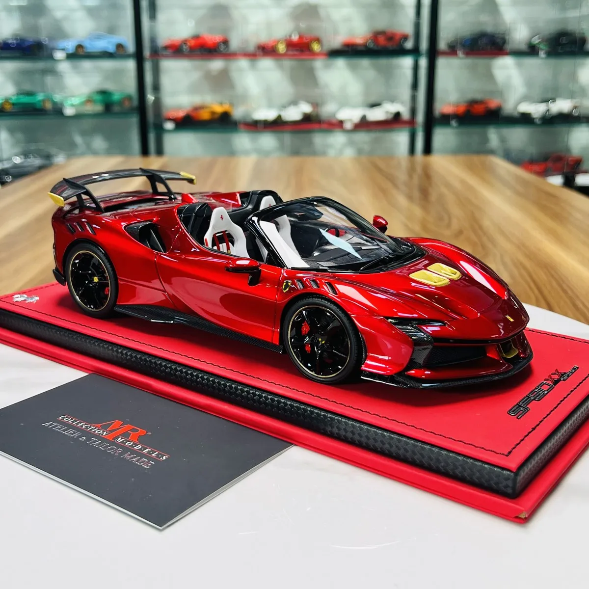 

MR 1:18 SF90XX Metal red limited edition high-end resin car model collection Diecast Model Car Resin
