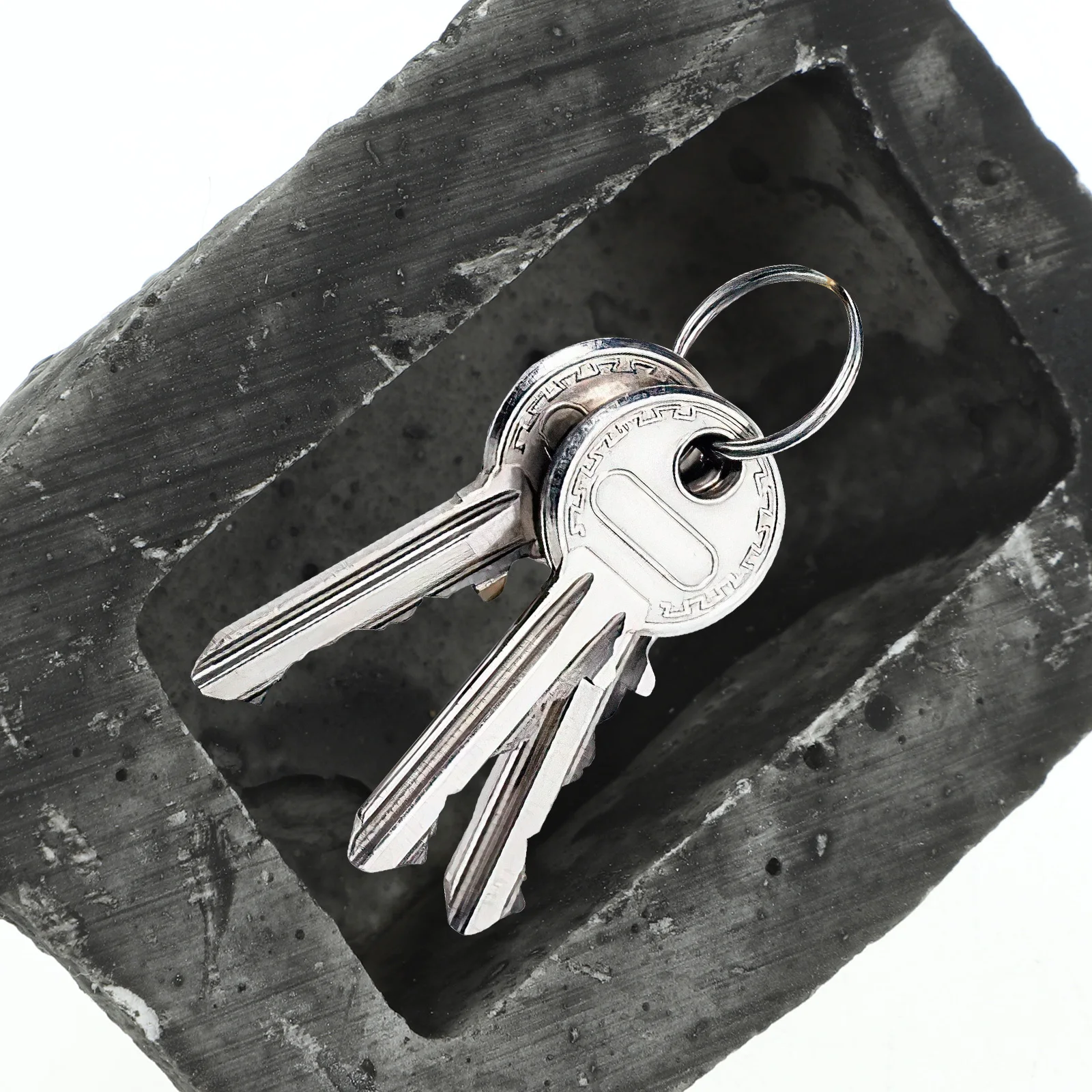 BUTIFULSIC 2pcs Fake Stone Key Holder Outdoor Garden Hider Resin Decor Keychain Spare Storage Box Hidden Security