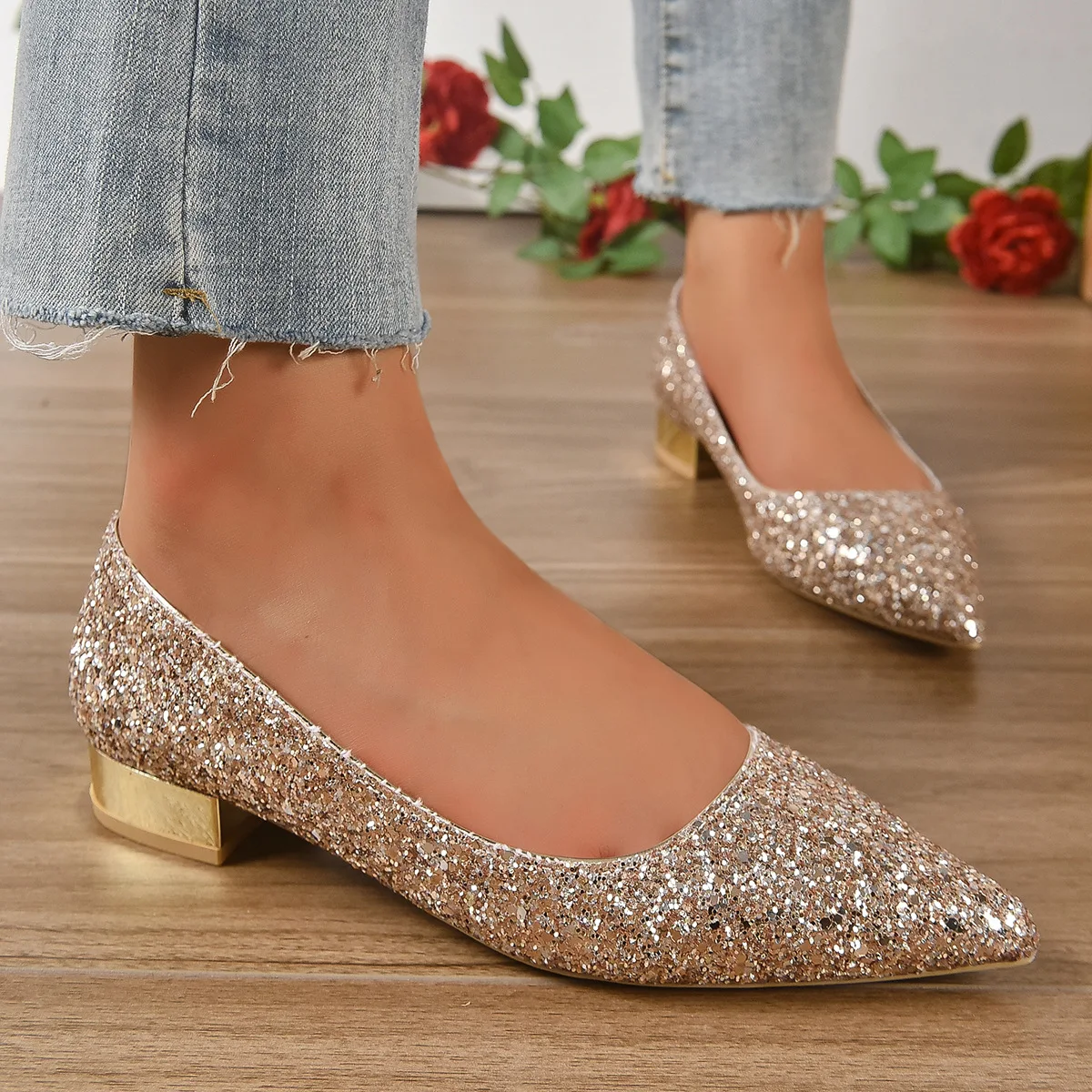 Luxury Women's new Flat Shoes Candy Color Loafers Low Heels Bling Pumps Crystal Women Wedding Shoes Pointed Toe Shallow fashion
