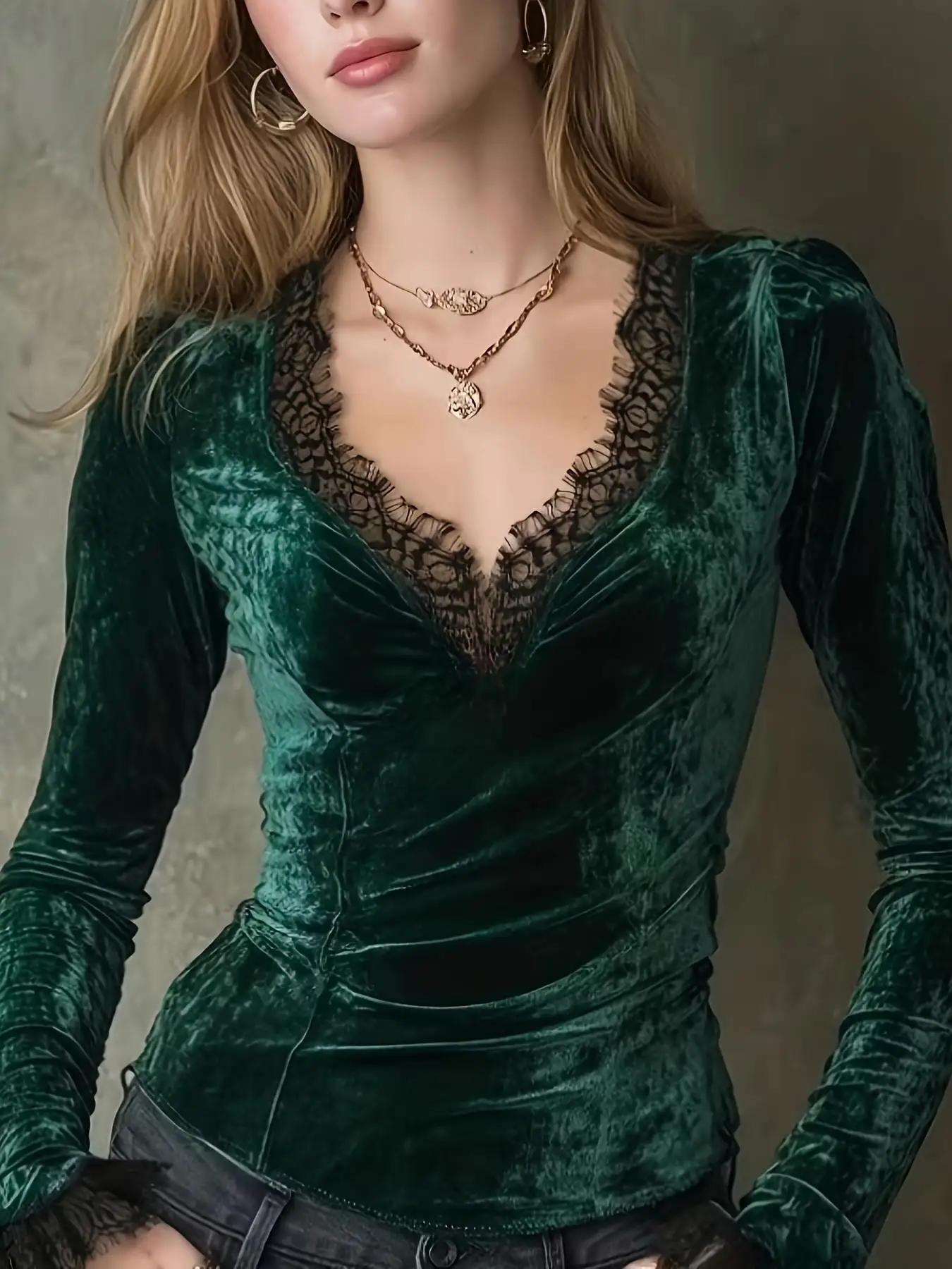 Vintage Spitze Patchwork Samt T-shirt für Frauen Frühling Sexy V-ausschnitt Slim Fit Tops Elegante Lange Ärmeln Chic Shirts Blusen