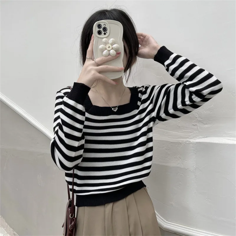 New style Korean version stripe Square Collar Women Knitted shirt Long sleeved Unique Pullover casual top Youth Elegant